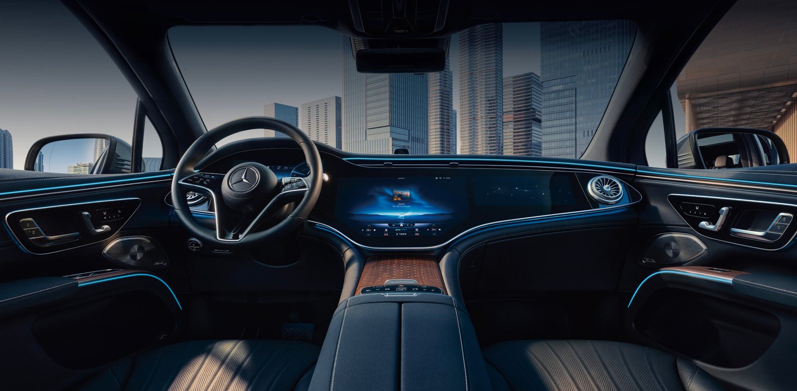 EQE SUV