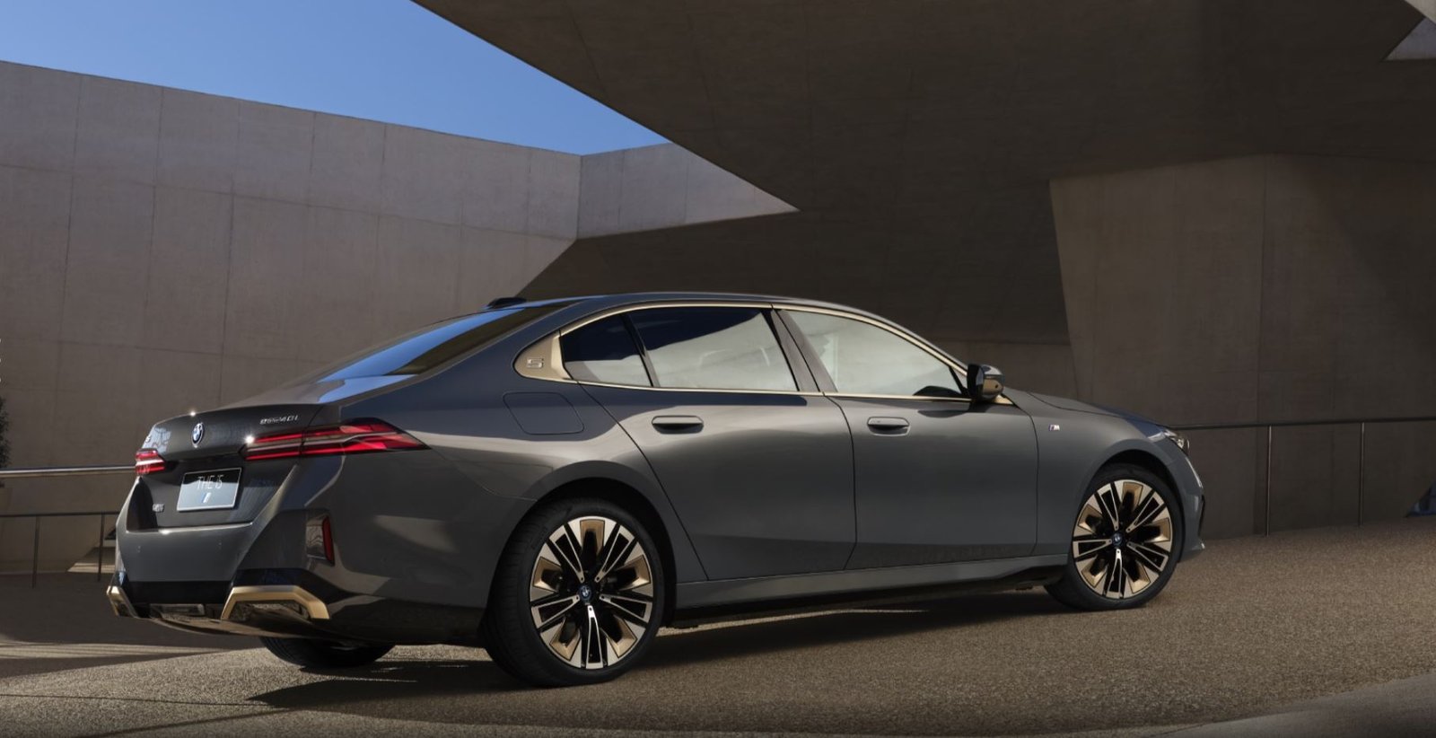 BMW i5