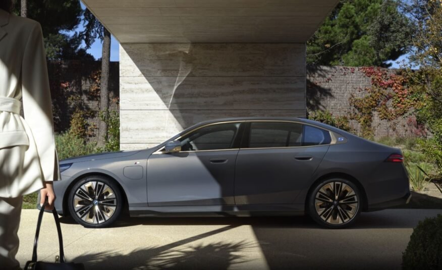 BMW i5