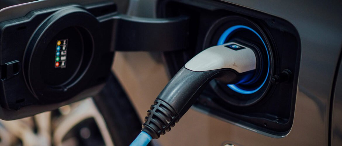 تحويل بروتوكول شحن سيارتك الكهربائية من GB/T إلى CCS2 في مصر: كل ما تحتاج معرفته